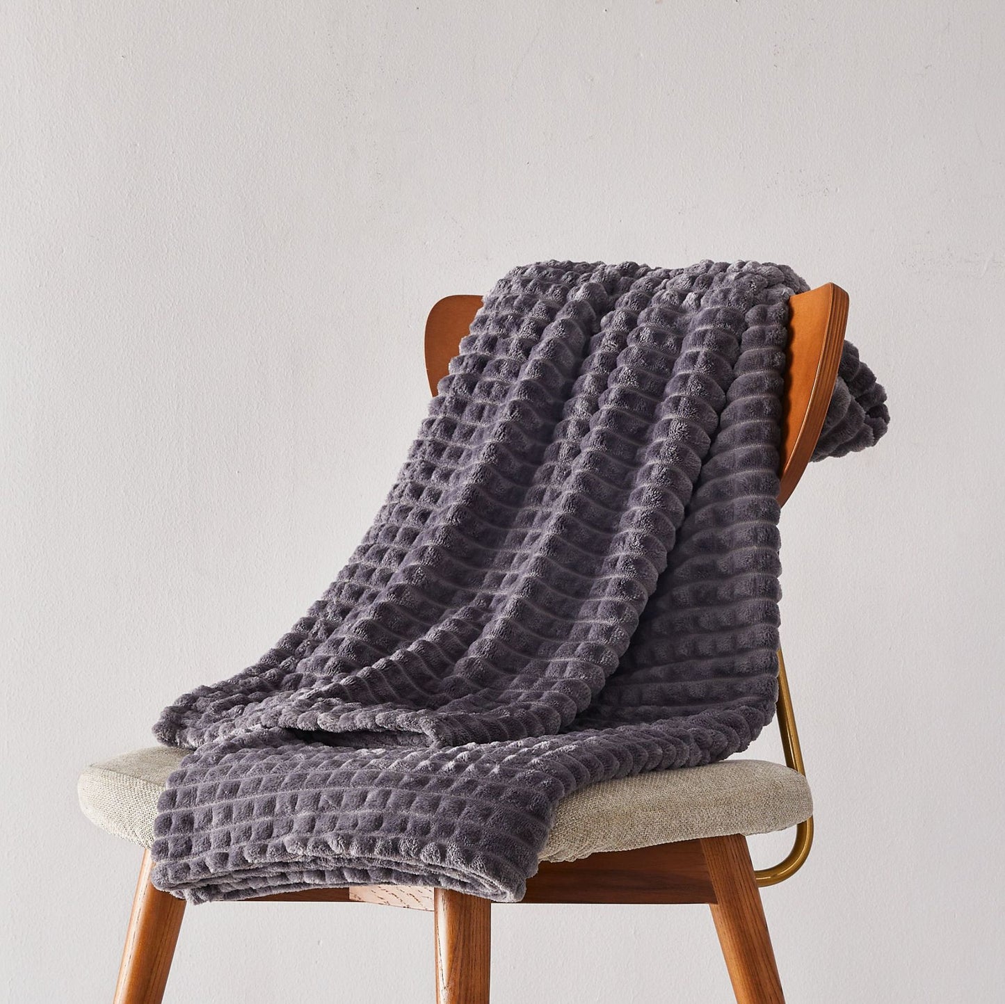 Flannel Plaid Soft And Comfortable  Blanket